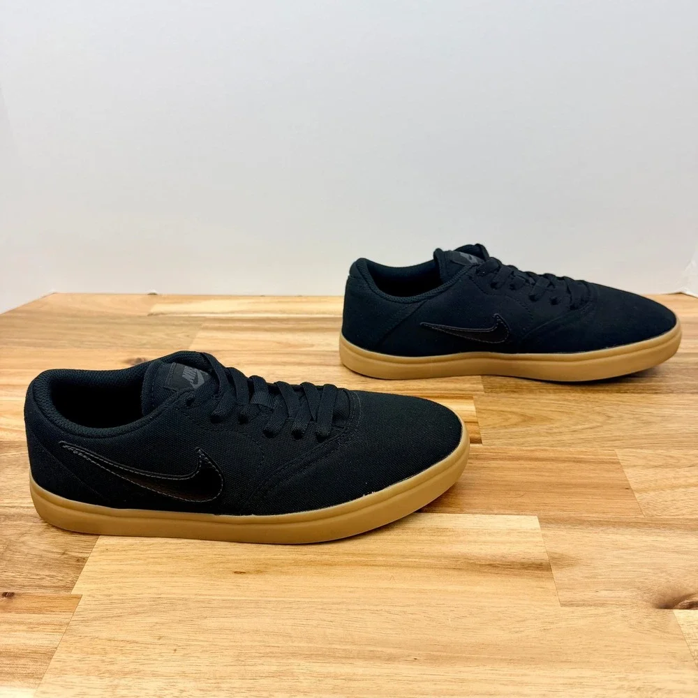 Nike SB Kids Black Canvas Gum Sole Skate Shoes Size 6Y 905373-006